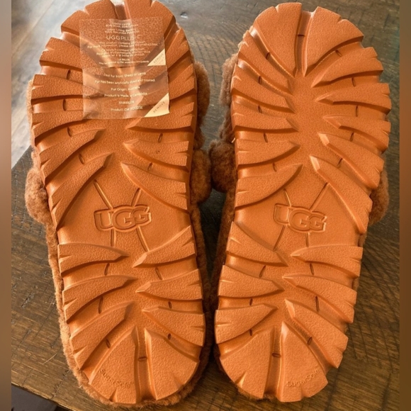 UGG Women's size 12 Cozetta Braid Embroidered Wool Slippers - Picture 2 of 16